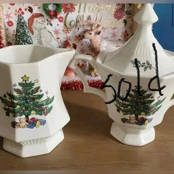 Nikko Christmastime Creamer Syrup Melted Butter  Container - Picture 3 of 10